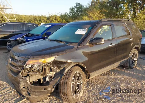 2013 Ford Explorer Sport z USA, uszkodzony, nr VIN 1FM5K8GT1DGC43890